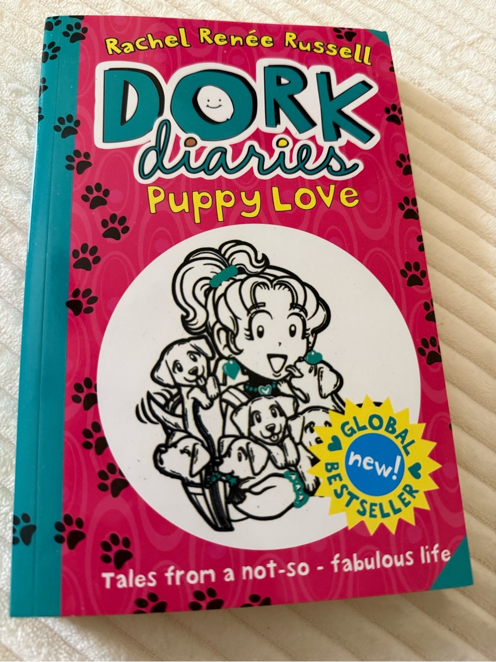 Rachel Renée Russell Dork Diaries: Puppy Love - Pink & Teal Cover